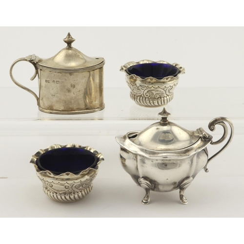 441 - Two silver mustard pots hallmarked with rubbed marks for Birm. 1904 and 1922 respectively plus two s... 