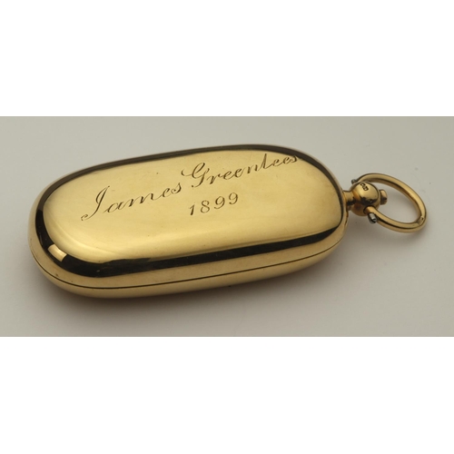 475 - 18ct gold twin Sovereign holder, engraved 