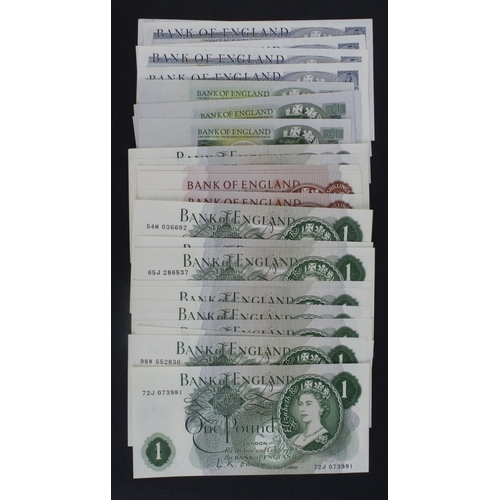 266 - Bank of England (35), Uncirculated group comprising O'Brien 1 Pound 1960 (11), Hollom 1 Pound 1963 R... 