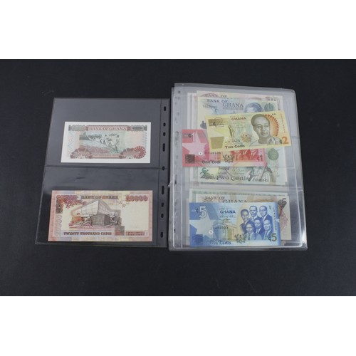 258 - Bank of England (22), collection in album sleeves including 3 x White 5 Pounds signed Peppiatt, Beal... 