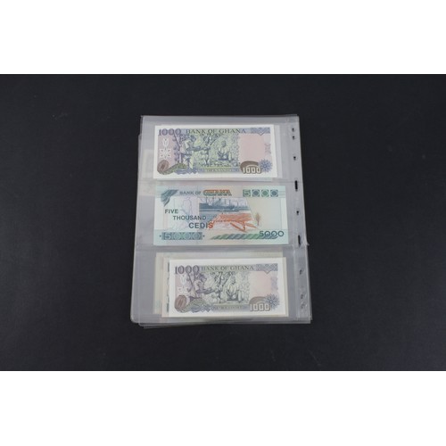 258 - Bank of England (22), collection in album sleeves including 3 x White 5 Pounds signed Peppiatt, Beal... 