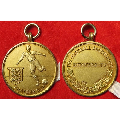 1015 - British Sporting Medal: F.A. Amateur Cup (football) Runners Up Medal, hallmarked 9ct gold 14.18g, in... 