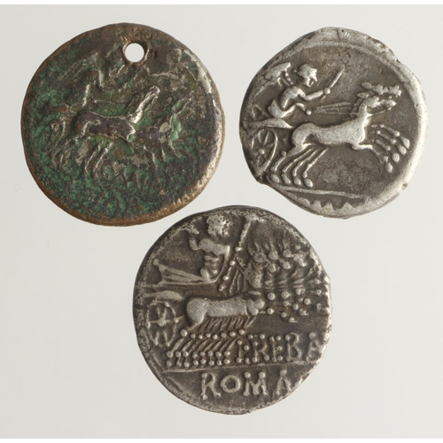 674 - Roman Republican (3) Denarii: L. Trebanius, Rome 135 BC, Roma / Quadriga, 3.69g, VF; an anonymous Ro... 