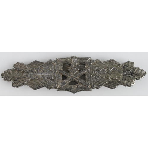 1178 - German Silver Grade Close Combat Clasp. A real “been there” example. Maker marked: FEC W.E Peekhaus ... 