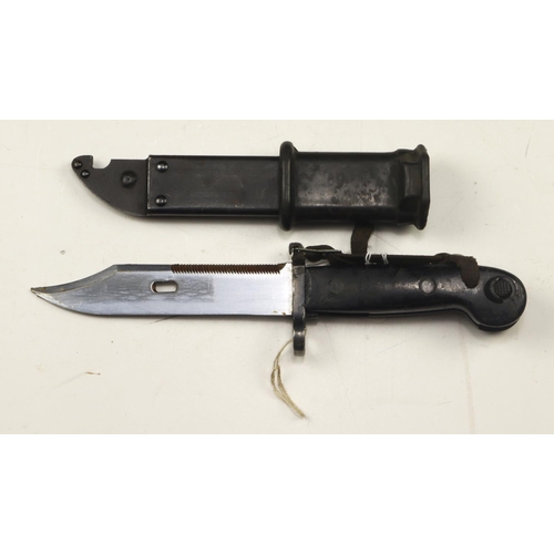 128 - Russian A.K.M. wirecutter bayonet in its steel scabbard, blade in mint condition, the rest with some... 