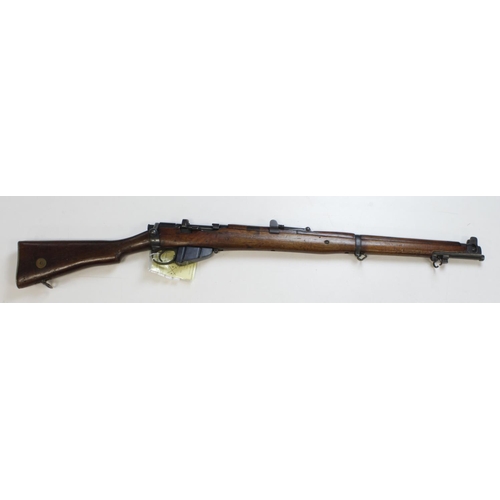 134 - Scarce Great War SMLE Volley Sight service rifle, made in 1915 by the B.S.A.Co, Socket marked 