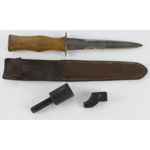 161 - Unmarked (Deck) knife, broad wooden grip, blade 6