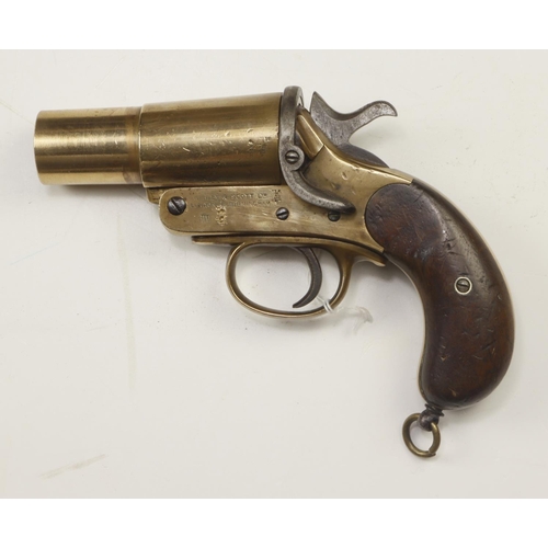 175 - WW1 Webley MkIII brass signal pistol, frame marked Webley & Scott Ltd, London and Birmingham '15 (19... 