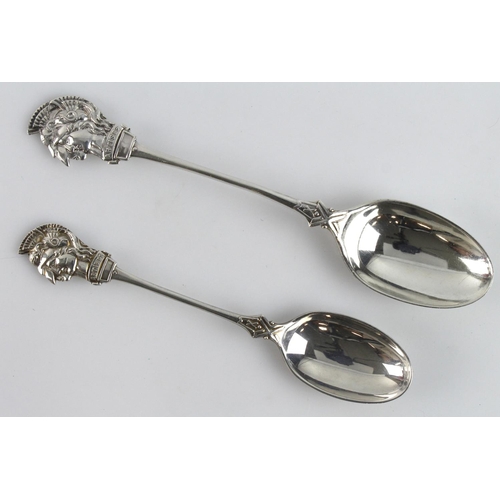 194 - Artists Rifles (28th London Regt.) 2x silver spoons, different sizes, hallmarked Sheffield 1910 and ... 