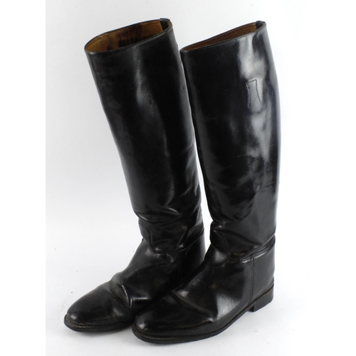 327 - Pair of black officers riding boots.