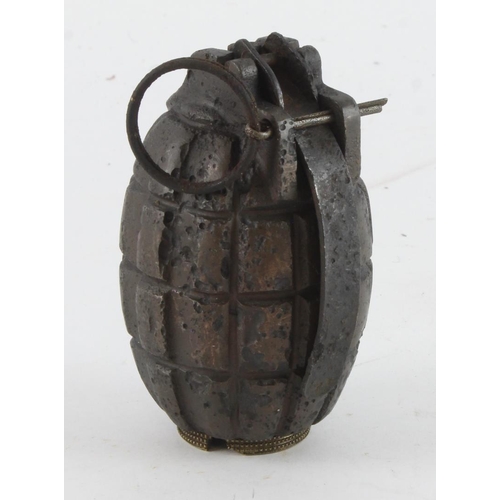 466 - WW1 mills no 5 mk 1 hand grenade deactivated / inert