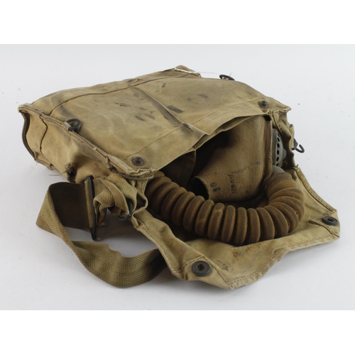 529 - WW2 scarce early pattern gas mask and bag dated 1938 and made by Maple on the front is stencilled GP... 