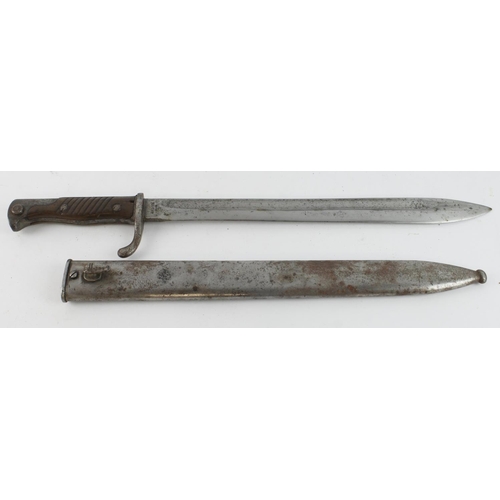 81 - Imperial German M1898/05 Butcher Bayonet, top of blade marked 