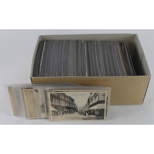 762 - Shoebox containing mixed original collection, interesting lot, better noted, R/P's, comic, children,... 