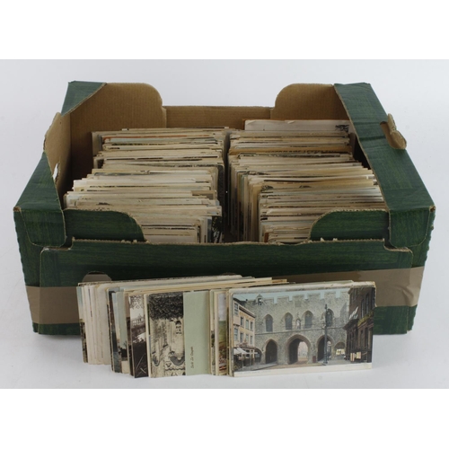 772 - Small green banana box crammed with mixed old postcards  (many 100's)  Heavy
