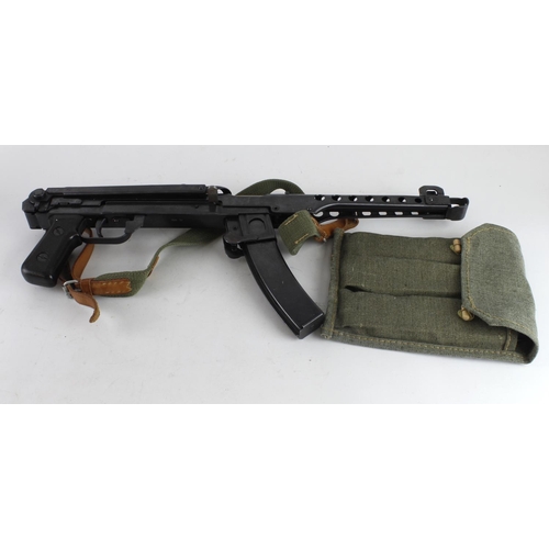 118 - Polish PPS 43 7.62 mm sub machine gun with current EU certificate comes with 3 spare mags in case.