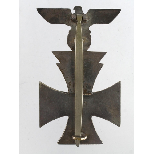 1217 - Germany from a one owner collection, an Iron Cross 1st class WW1 with fixed WW2 spange, L59 maker ma... 