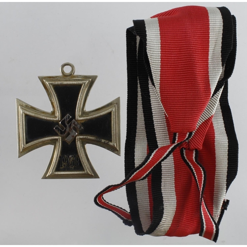 1222 - Germany from a one owner collection, an Iron Cross WW2 Knights Cross of the Iron Cross, 3x piece mad... 