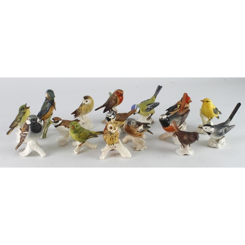 399 - Goebel. Sixteen Goebel porcelain birds