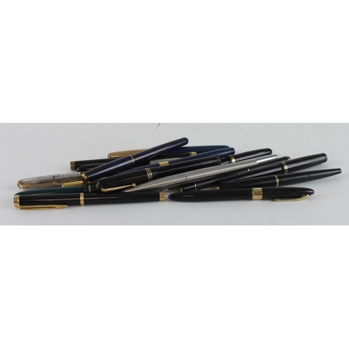 488 - Pens. A collection of seventeen fountain pens, including Parker (incl. Victory, 51), Sheaffer, Swan ... 