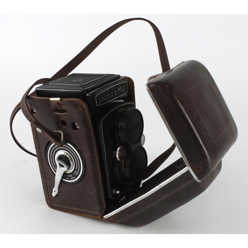 530 - Yashica Mat TLR camera (MT 7020390), contained in original leather case