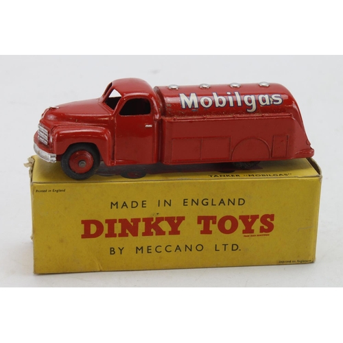 86 - Dinky Toys, no. 440 'Studebaker Tanker, Mobilgas', contained in original box