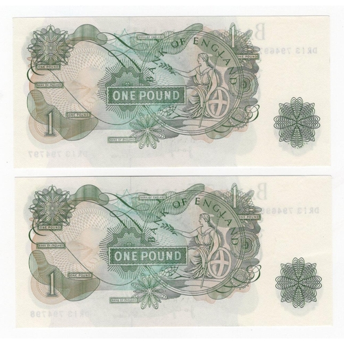 137 - ERROR Page 1 Pound (2) issued 1970, consecutively numbered pair of mismatched serial numbers, top se... 