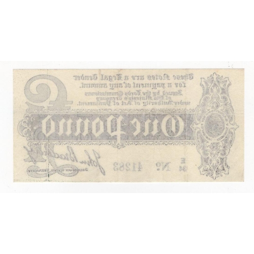 58 - Bradbury 1 Pound (T3.2) issued 1914, letters AGE seen in watermark, serial E/34 41283 (T3.2, Pick347... 