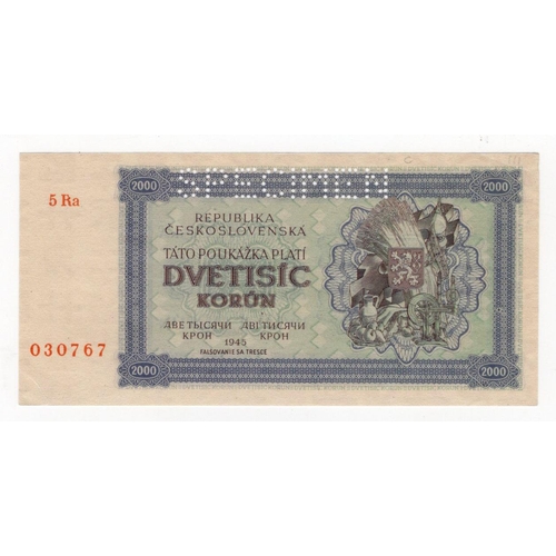 676 - Czechoslovakia 2000 Korun dated 1945, SPECIMEN note serial 5Ra 030767, perforated 'SPECIMEN' (BNB B1... 