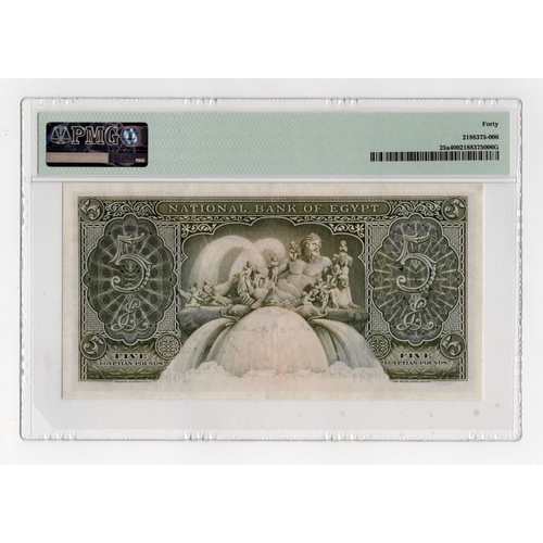 704 - Egypt 5 Pounds dated 1948 signed Leith-Ross, serial AB/28 003591 (BNB 124a, Pick25a) in PMG holder g... 