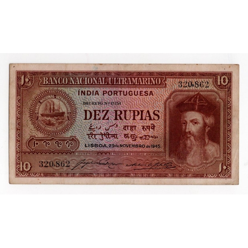 851 - Portuguese India 10 Rupias dated 29th November 1945, Afonso de Albuquerque at right, serial no. 3208... 