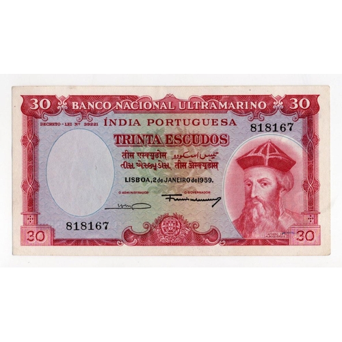 852 - Portuguese India 30 Escudos dated 2nd January 1959, serial No. 818167 (BNB B330, Pick41) 1 pinhole, ... 