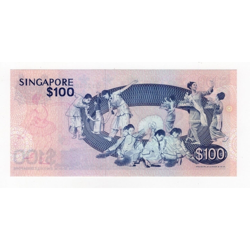 888 - Singapore 100 Dollars 'Bird Series' issued 1977, a consecutively numbered number to the following lo... 