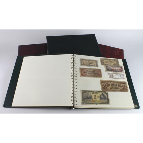 951 - World (over 450), in 4 banknote albums, including France, Algeria, Italy, China, Pakistan, Russia, A... 