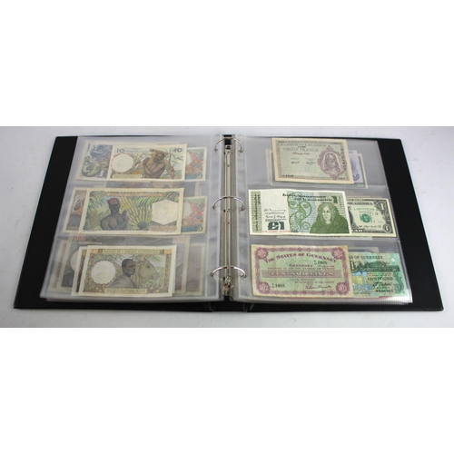 961 - World in album (64), Scotland (15) a good range of 1 Pound notes from various banks, no duplication,... 