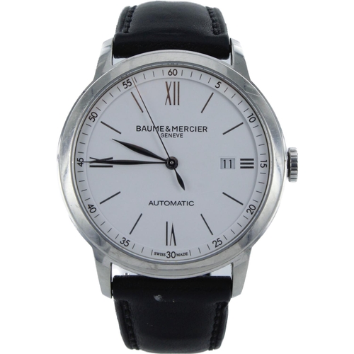 522 - Baume & Mercier Classima stainless steel cased gents automatic wristwatch, ref. 65832. The white dia... 