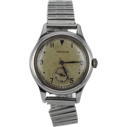 556 - Gents stainless steel cased Longines manual wind wristwatch, case no. 22915 142, circa 1944. The sil... 