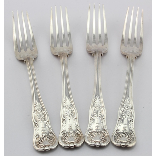 759 - George IV, good quality, heavy gauge, four silver Kings Honeysuckle pattern dessert forks with Anthe... 