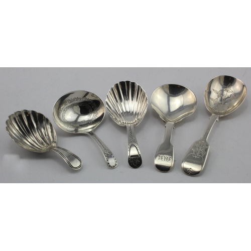 857 - Five silver caddy spoons comprising three George III spoons hallmarked for London 1795 (2) & 1798 (1... 