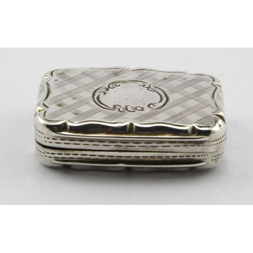 897 - Nathaniel Mills silver vinaigrette hallmarked NM Birm 1848 (very slight damage to inside of lid).   ... 