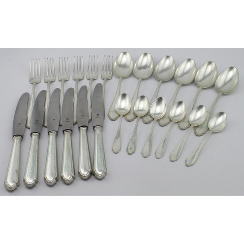 926 - White metal cutlery set, comprising six forks, six knives, six desert spoons & six teaspoons, each s... 