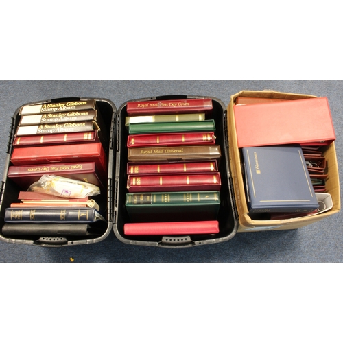 111 - Large quantity of 2nd hand albums, binders, etc. Several Royal Mail types noted with leaves  (3x lar... 