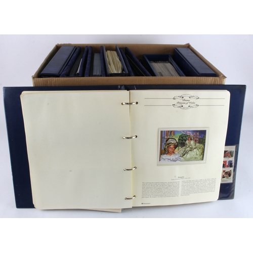 128 - Princess Diana themed lot in 9x various special albums / binders. Including um thematic sets and FDC... 