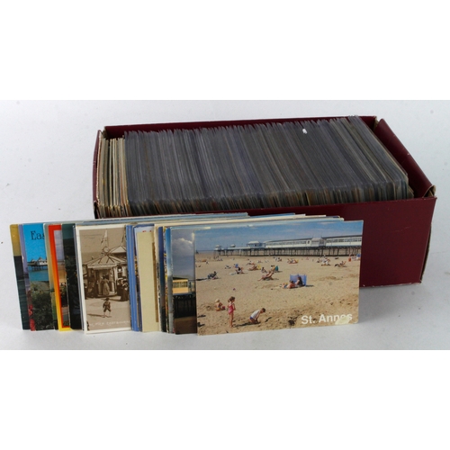 432 - Piers - packed shoebox of mostly modern views (100s)