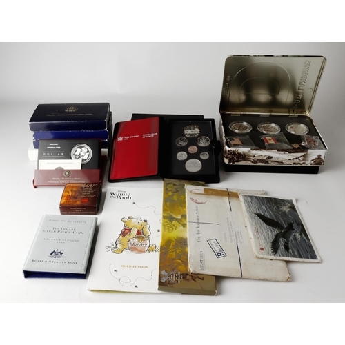 1119 - World in a large box. Includes many silver proof issues etc. Needs viewing