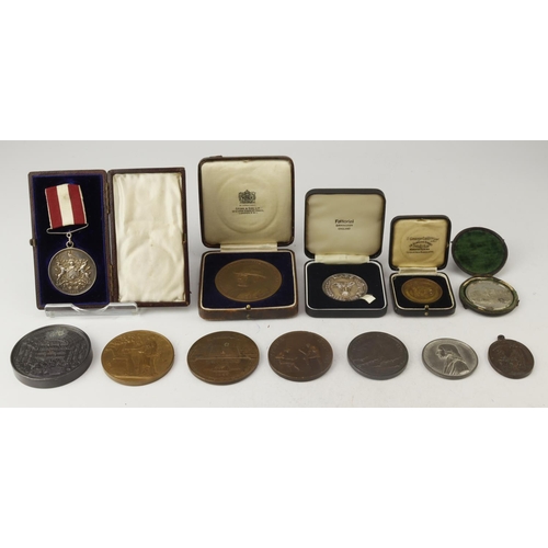 1147 - British Commemorative Medals & Awards (12), 19th-20thC collection, noted: London Livery interest, Co... 