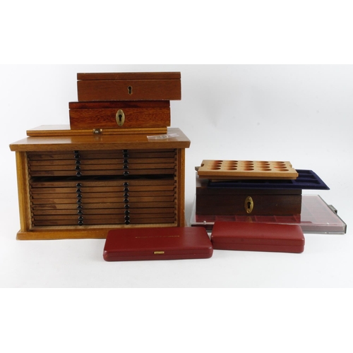 1166 - Coin Cabinets etc: A 13-tray (missing 14th) medium-sized mahogany coin cabinet with most felts (with... 