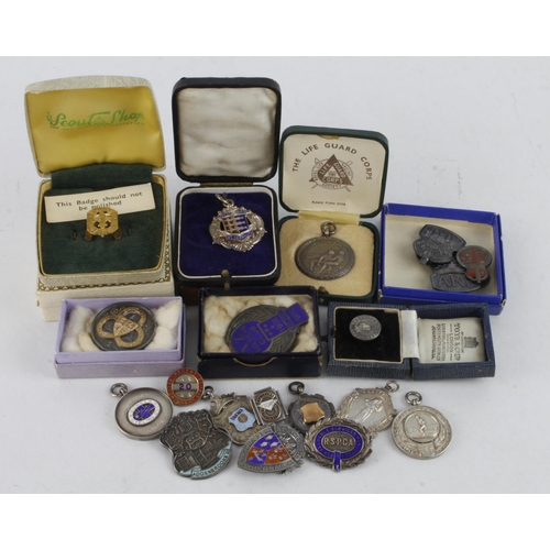 1180 - GB silver fobs and badges (21) early to mid-20thC, an interesting collection including ARP and AFS, ... 