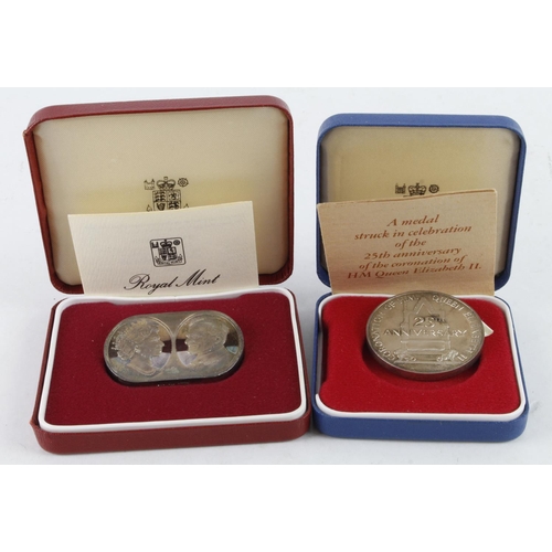 1199 - Royal Mint silver issues (2) Pope John Paul II silver plaque along with 25th Aniiversary of the Quee... 