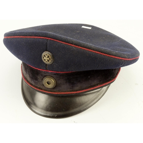 1097 - German WW1 officers dress hat.